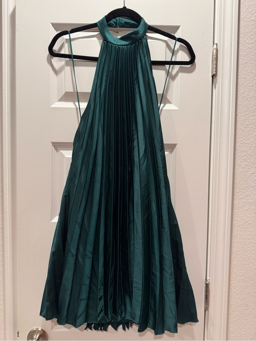 Abercrombie & Fitch Emerald One-Shoulder Pleated Halter Dress